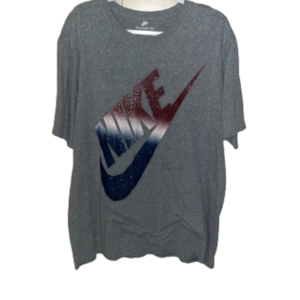 The Nike Tee Gray Red White Blue Patriotic Swoosh Graphic Print Size XXL Cotton